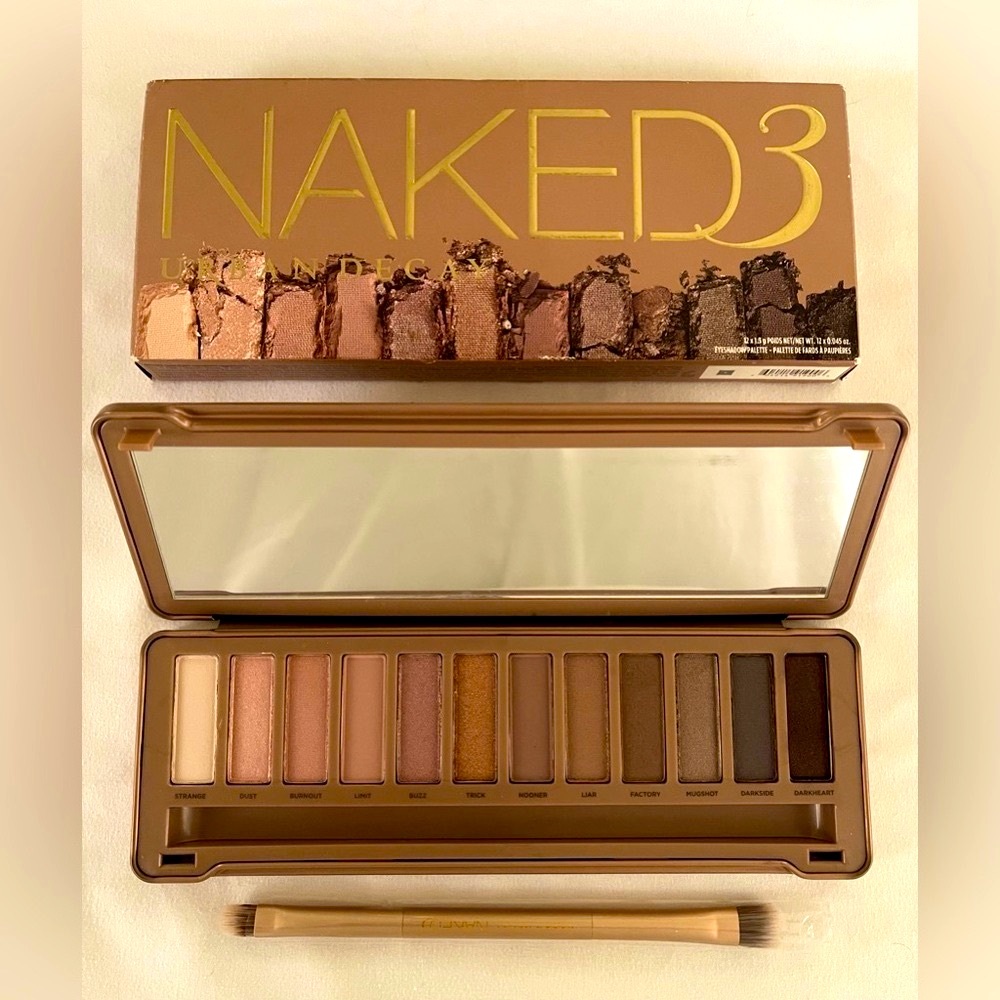 Urban Decay Naked3 Eyeshadow Palette - Rose Gold and Brown Shades
